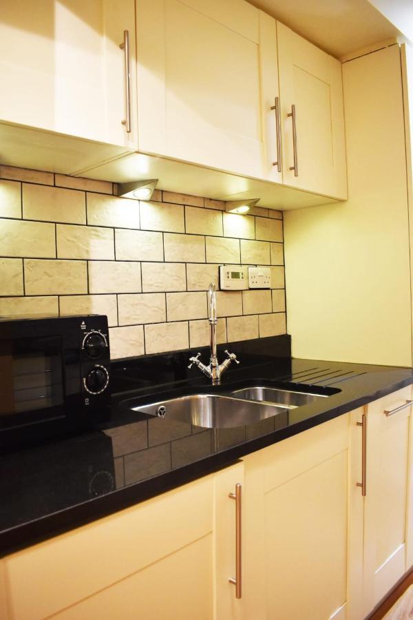 The Ross 2 Bedroom Apartment In Historic Abbey Fort Augustus Exterior foto